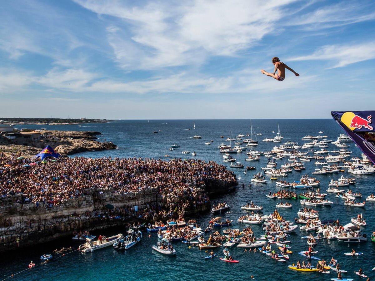 TUFFI – Rinviata la Red Bull Cliff Diving 2020 di&nbsp;Polignano