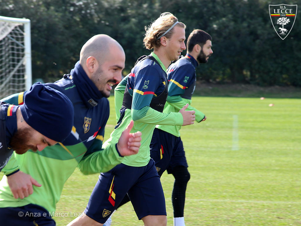 Lecce, allenamento domenicale: Falco e altri tre al differenziato