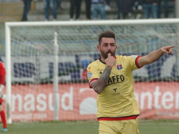 CALCIO – Taranto, Genchi: “Se la società o i tifosi non mi vorranno, andrò via. Il rispetto della piazza va&nbsp;meritato”