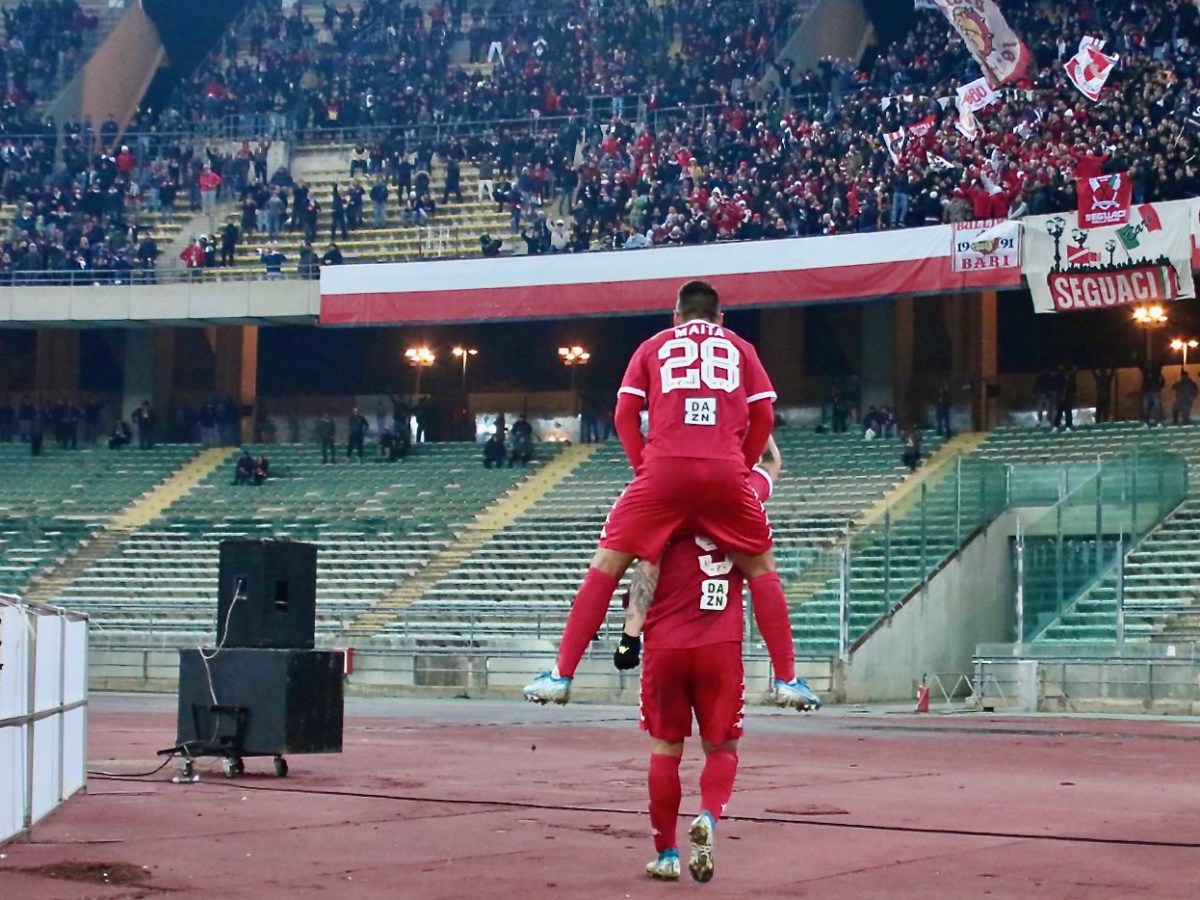 CALCIO – Bari, Maita: “Non vedevo l’ora di tornare in questo stadio, ogni volta vederlo è una&nbsp;gioia”