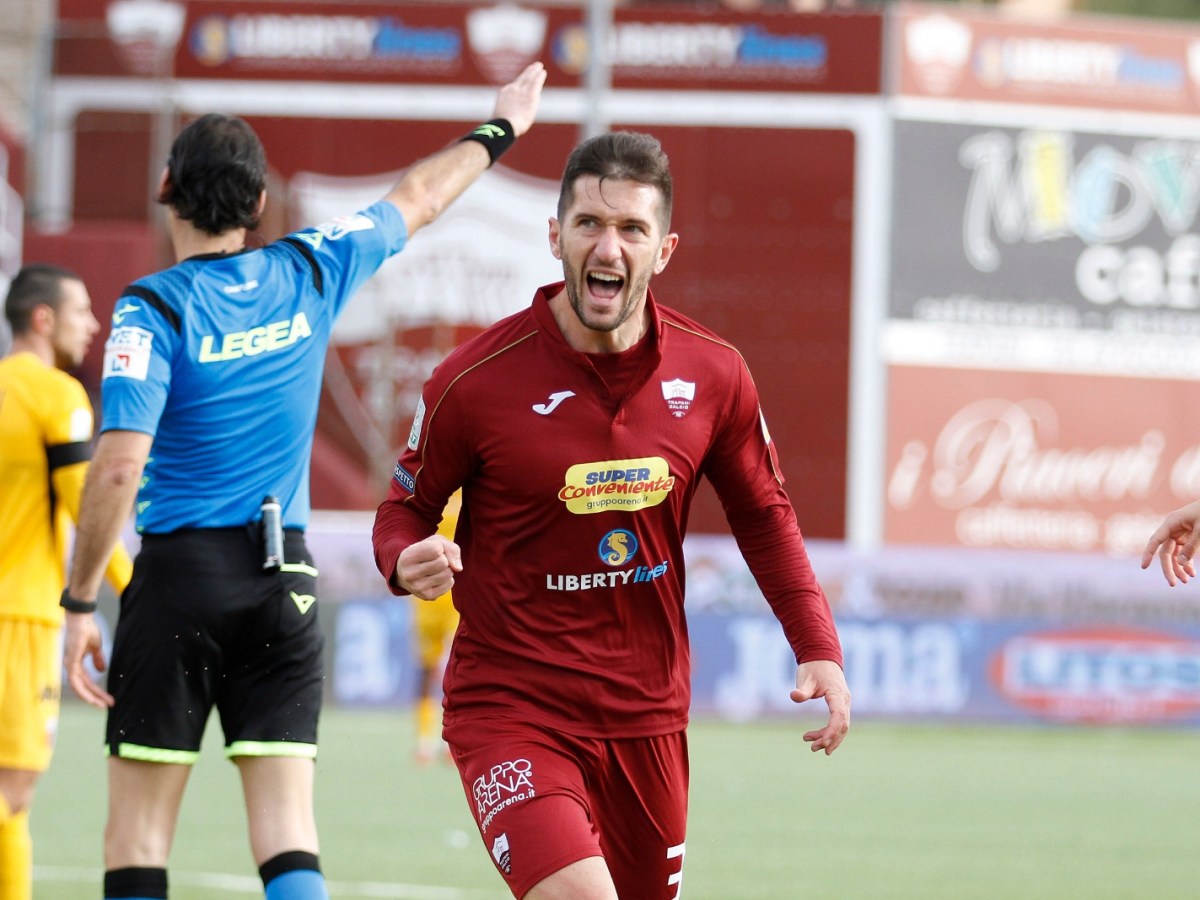 CALCIOMERCATO – Lecce: Pettinari in uscita, occhi dalla&nbsp;cadetteria