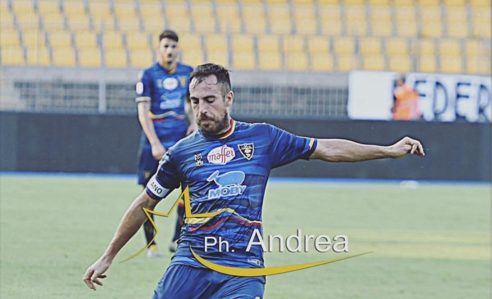 Lecce, Mancosu: "La promozione in B è stata la più bella, al gol di Armellino è esploso tutta la città"