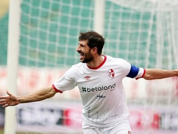 CALCIO – Bari, l’ex Brienza: “I ragazzi si sono allenati per farsi trovare pronti, sia fisicamente, sia mentalmente”