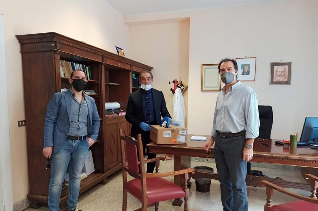 ATLETICA - FIDAL LECCE, donate visiere protettive all'Ospedale San Giuseppe da Copertino