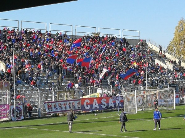 CALCIOMERCATO – Casarano, la conferma della guida tecnica è a rischio: due i nomi favoriti per sostituire&nbsp;Bitetto