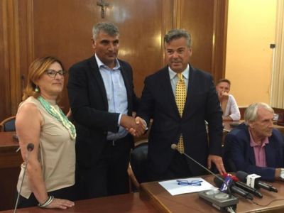 CALCIO – Foggia, il sindaco Landella al termine dell’incontro: “In caso di un gruppo solido tutti i soci venderanno le proprie&nbsp;quote”