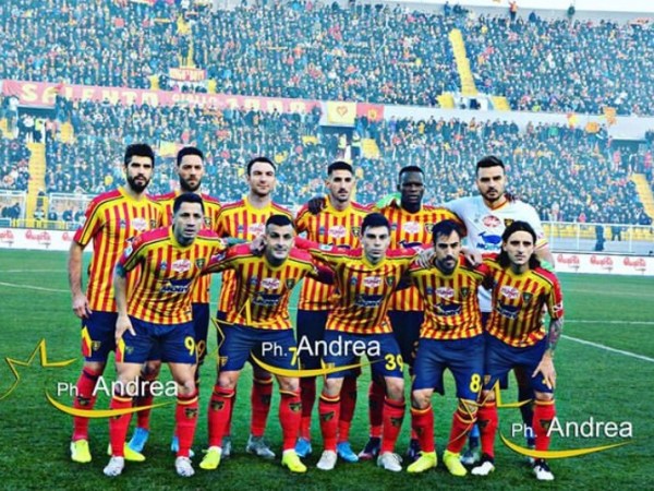 CALCIO – Lecce: proseguono gli allenamenti, ancora quattro calciatori&nbsp;out